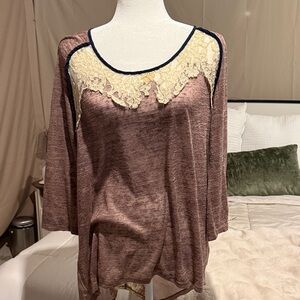 Gimmicks by BKE Lace Accent Blouse in Brown and Cream